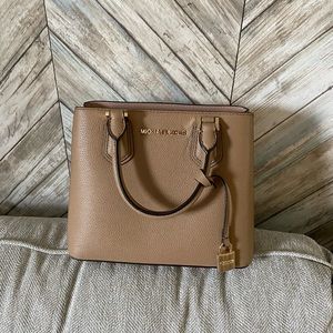 Michael Kors tan leather purse